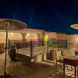 World Rooftop Marrakech Albergue