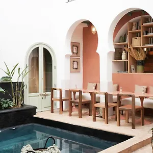 Al Uzza Riad